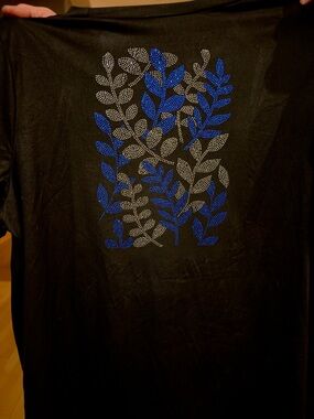 Women’s Black T-Shirt with Front flattering cutouts. Back Crytal Design XXL